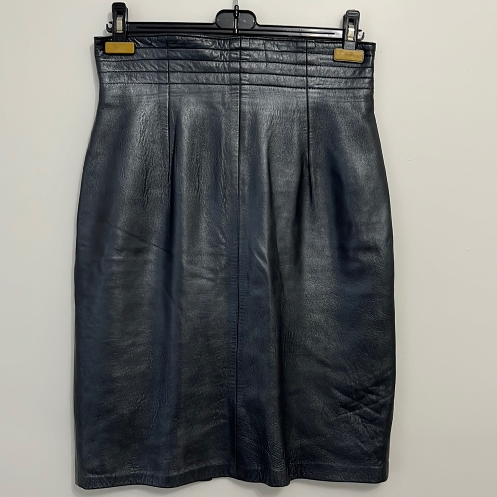 Metallic black leather pencil skirt